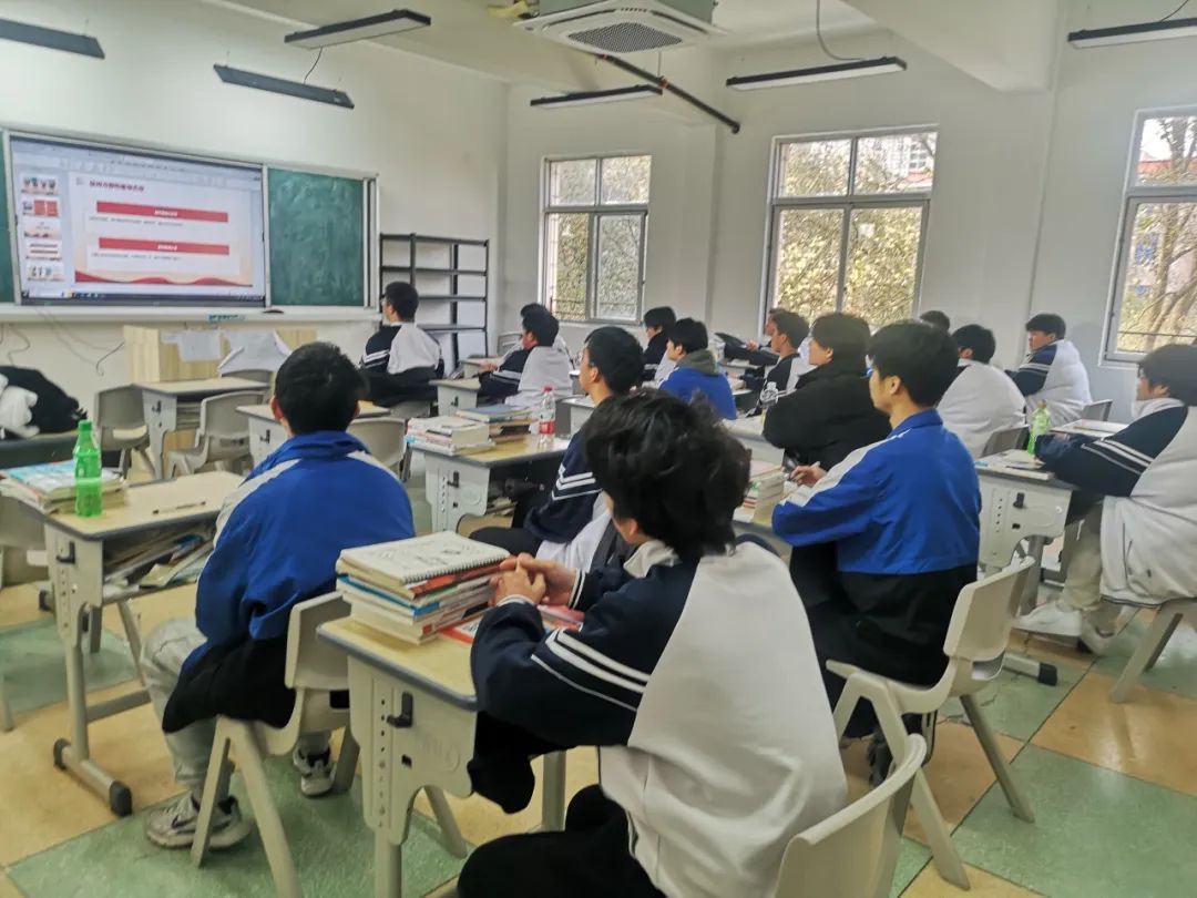 温州市才华技工学校 | “同学之间发生矛盾怎么办”  主题班会