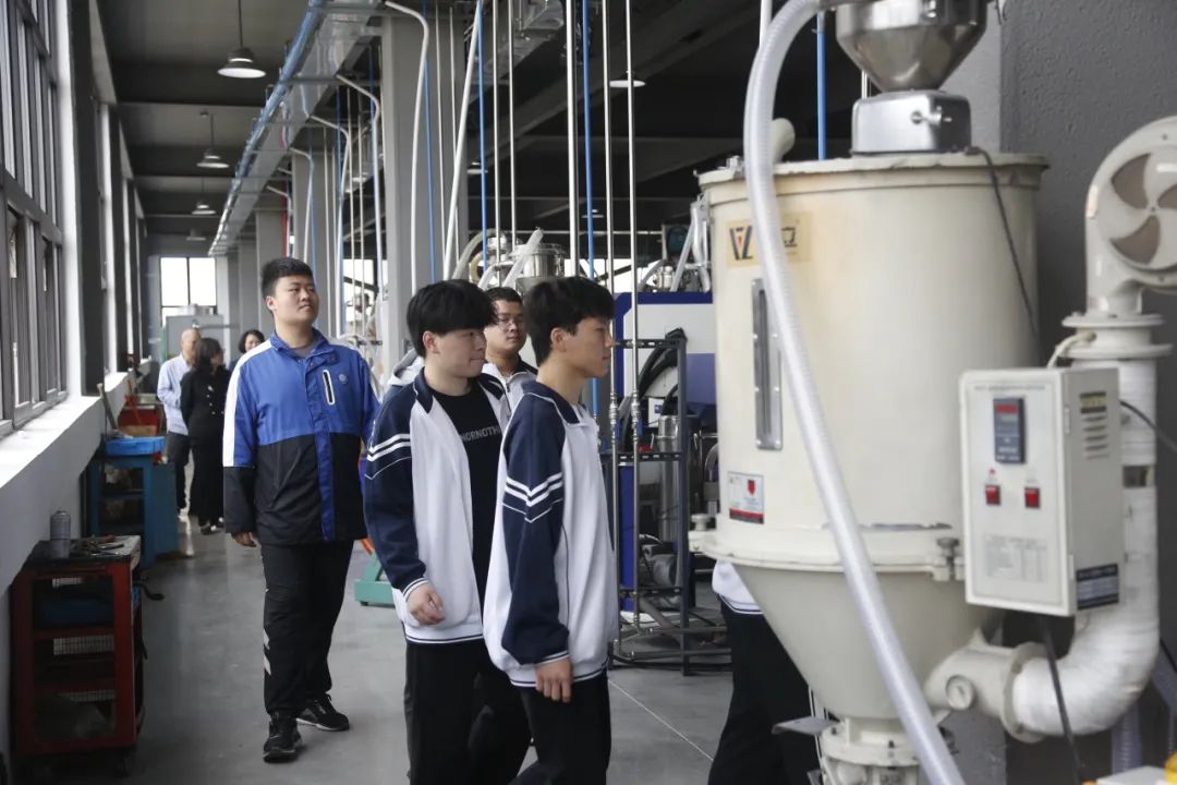 共筑技梦之桥 ，实现合作共赢 | 温州市才华技工学校&赛德电气有限公司校企合作签约成功