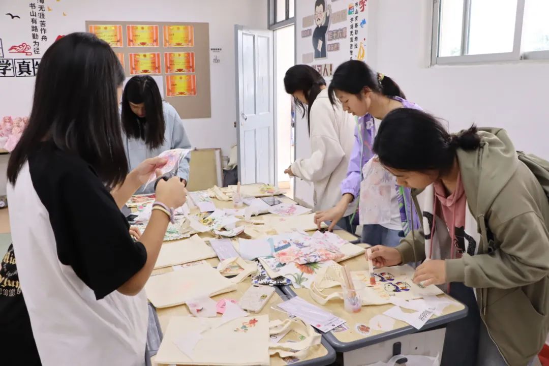 温州市才华技工学校 | 校园开放日