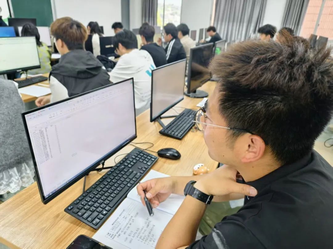 以教促研 赋能成长 | 温州市才华技工学校“同课异构”教学与评价活动圆满开展