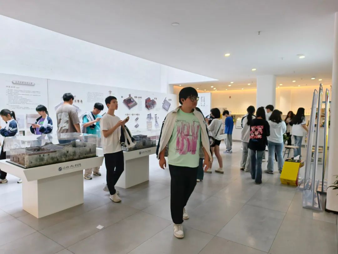 探索高校与未来|温州市才华技工学校高三学子开启职业生涯规划研学之旅纪实
