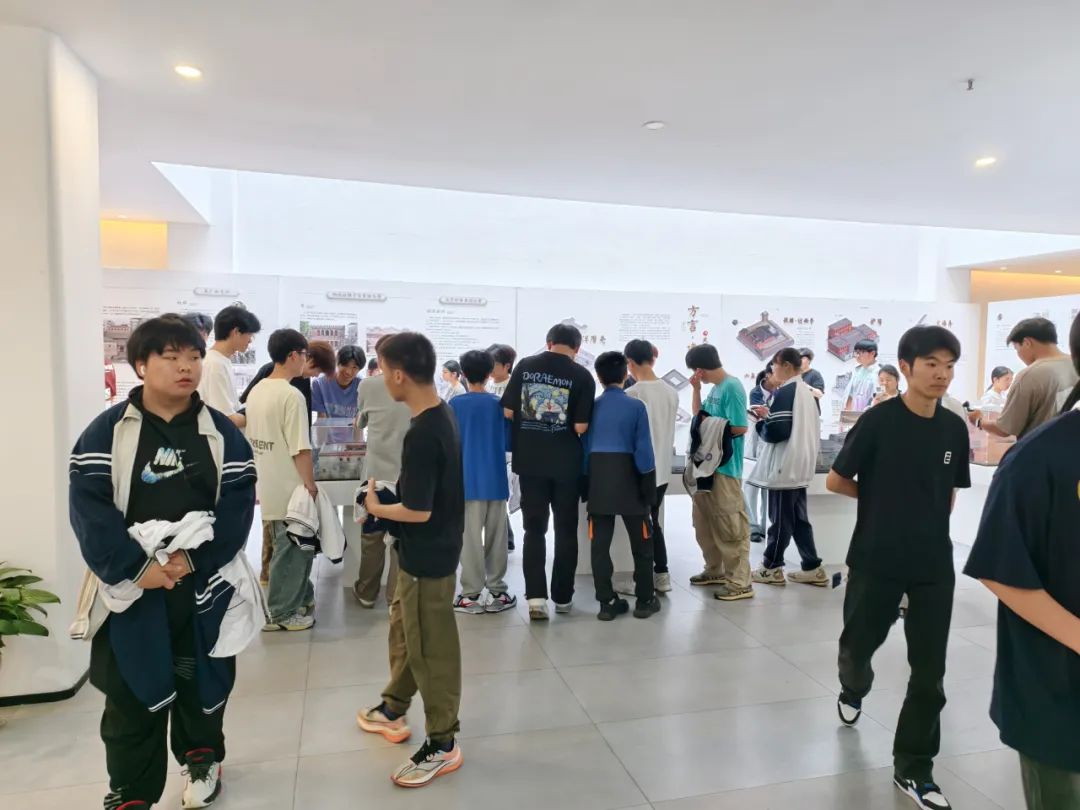 探索高校与未来|温州市才华技工学校高三学子开启职业生涯规划研学之旅纪实