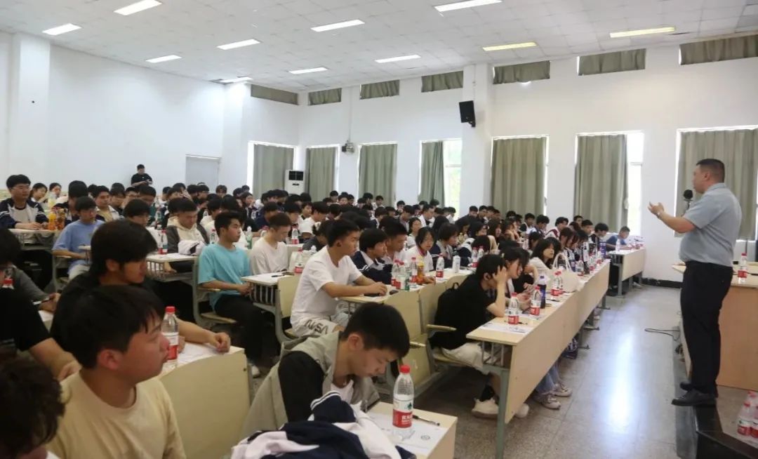 开启艺术探索之旅|温州市才华技工学校学生横店影视职业学院游学记