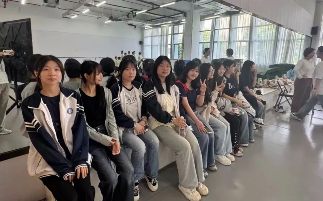 开启艺术探索之旅|温州市才华技工学校学生横店影视职业学院游学记