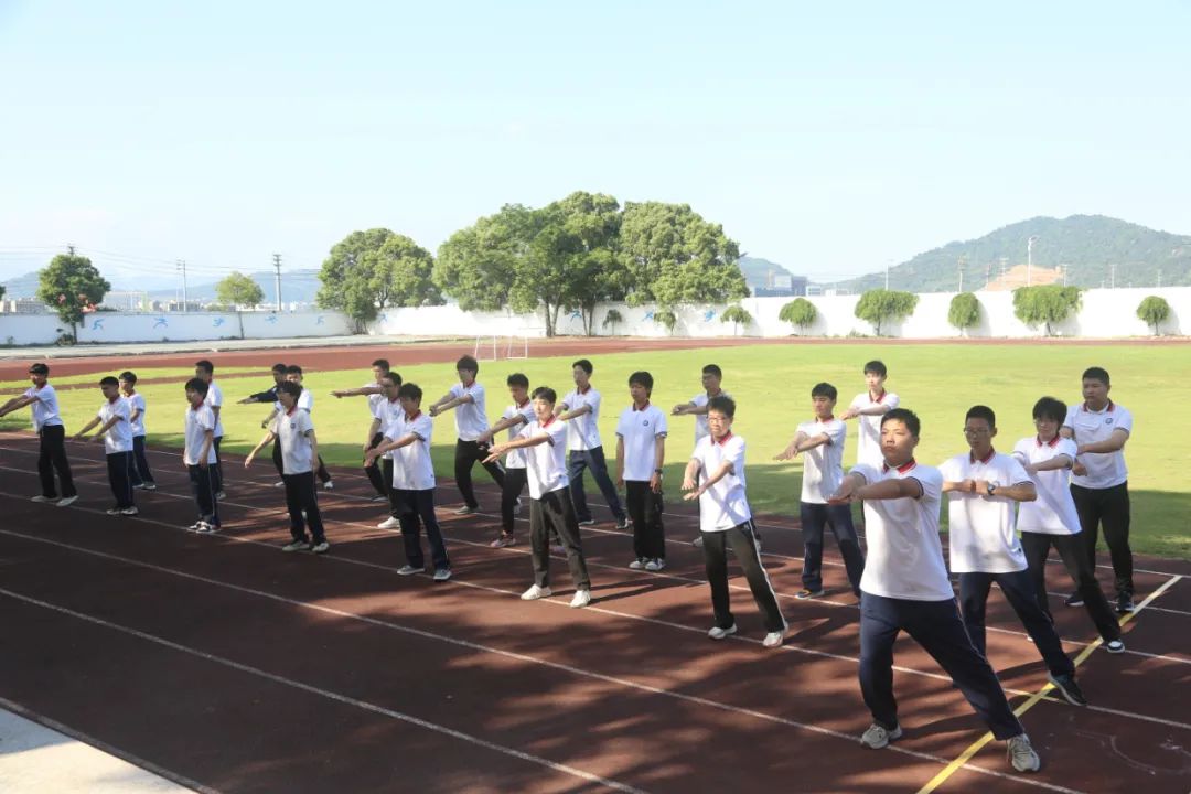 以活力诠释青春，用协作赢得荣耀|温州市才华技工学校广播操比赛圆满落幕